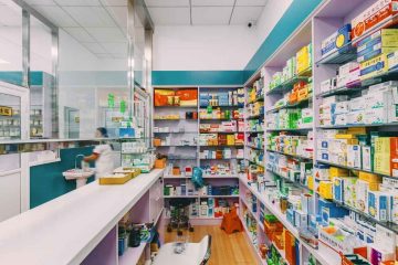 ফার্মেসি দোকানকে বড় ব্র্যান্ডে
